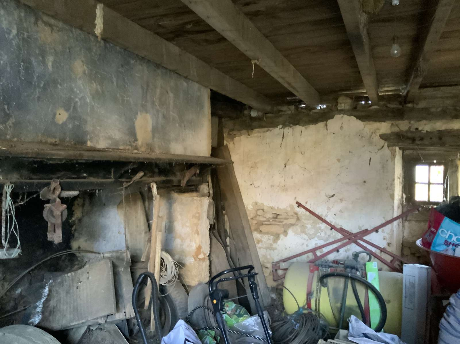 vente Grange en pierres d'environ 120 m² à Saint Julien de Lampon