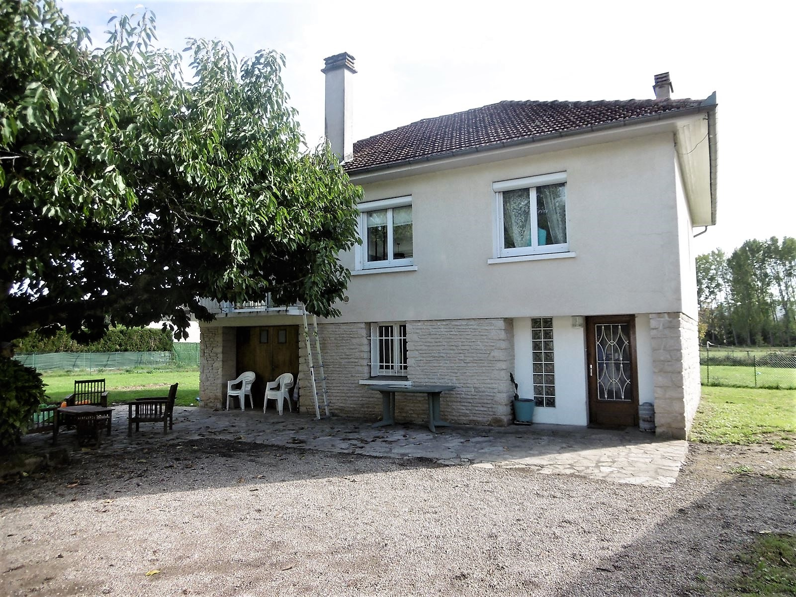 vente Maison rénovéeT4 avec dépendances à 195 000 euros