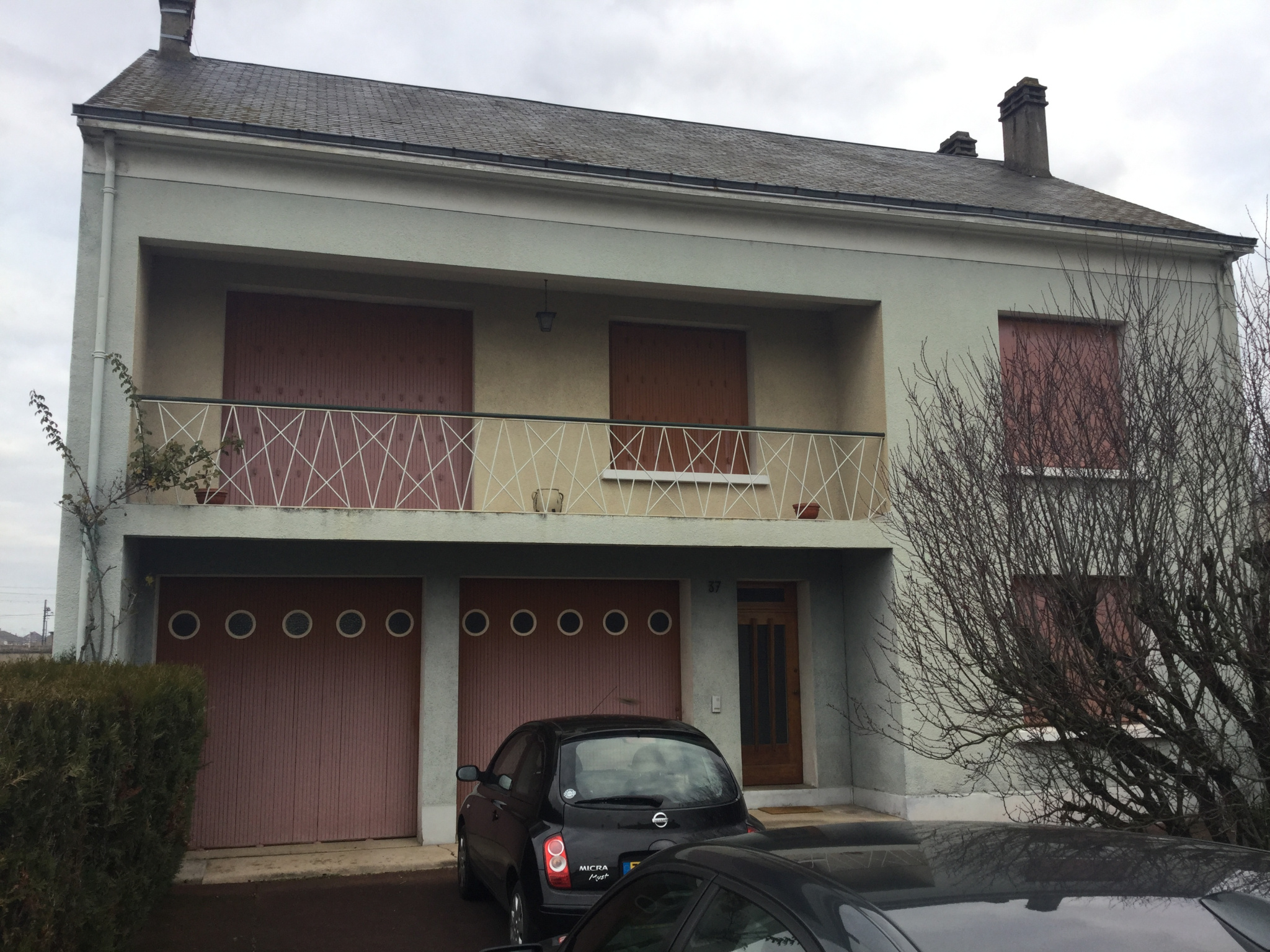 vente Maison à vendre sur Châteauroux 3 chambres très grand garage